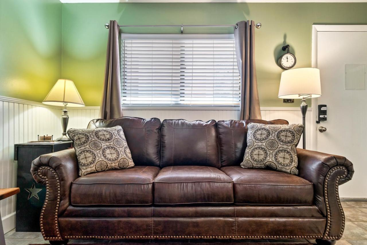 Lovely Condo W/ Indoor Pool *Only Steps To Parkway Gatlinburg Dış mekan fotoğraf
