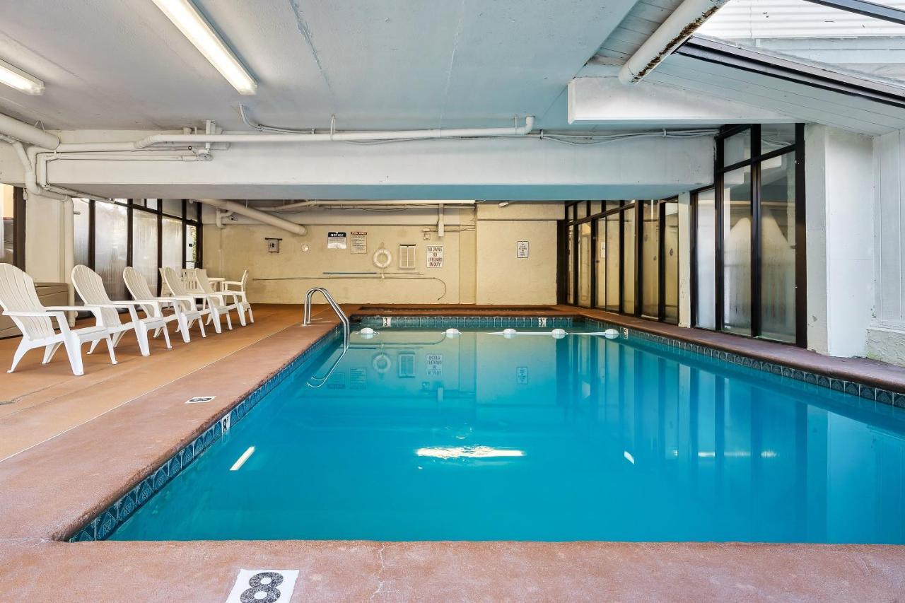 Lovely Condo W/ Indoor Pool *Only Steps To Parkway Gatlinburg Dış mekan fotoğraf